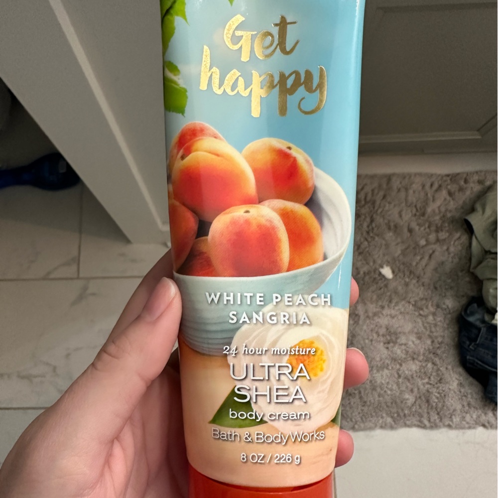 Bath and body works get happy body cream